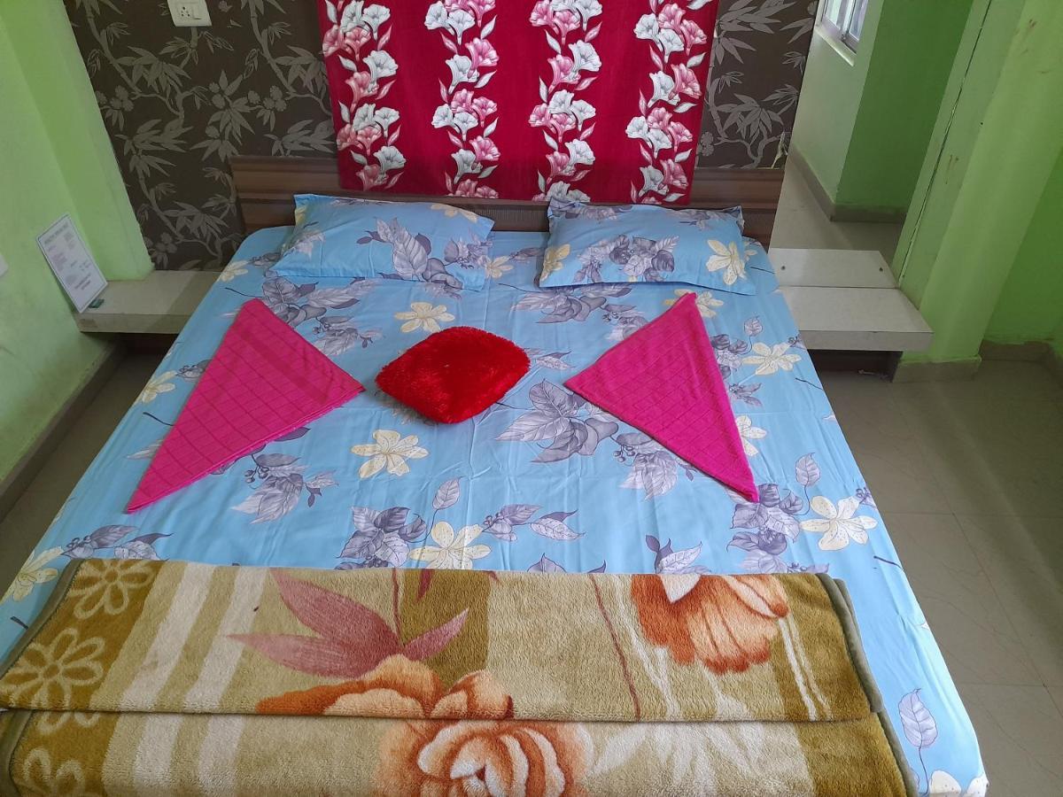Hotel Tirupati פורי מראה חיצוני תמונה
