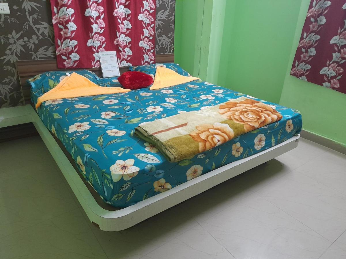 Hotel Tirupati פורי מראה חיצוני תמונה
